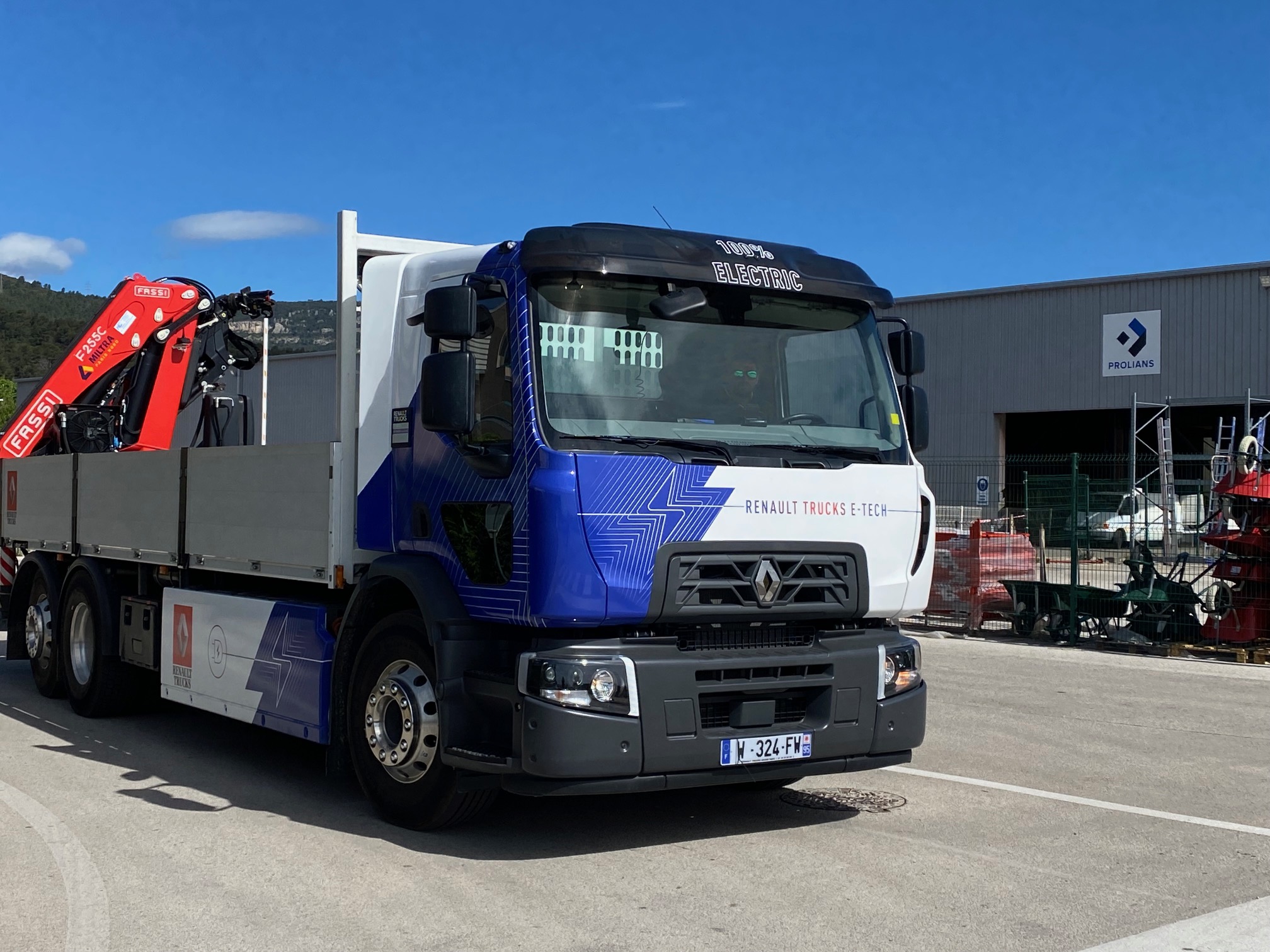 camion-electrique-france-transport